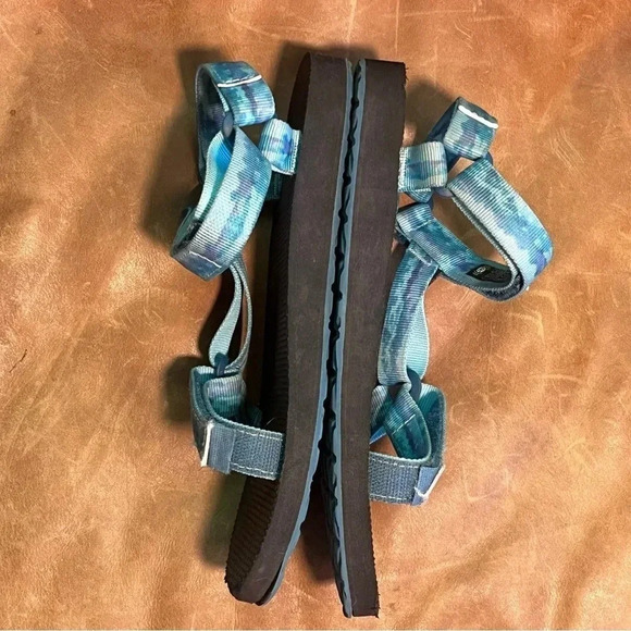 Teva Kid’s 5 Blue Fabric Strap Sandals - Picture 6 of 12